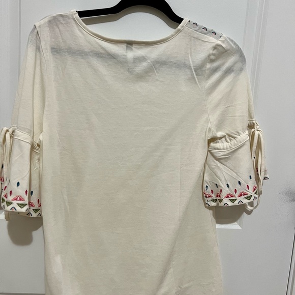 White women’s top - Picture 5 of 5